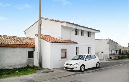 Monte Apartamento | Cozy Apartment In Santander With Kitchen