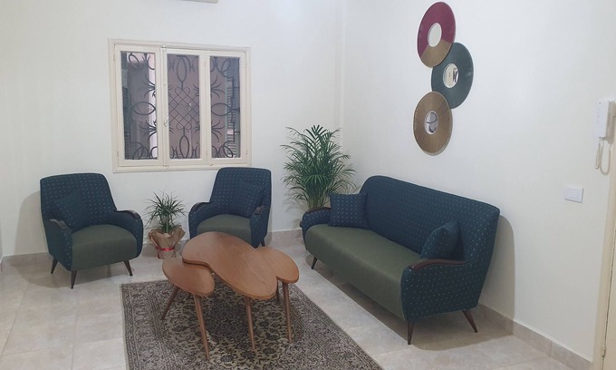 Beirut Apartamento | Cozy apartment in the city center/ 24h electricity