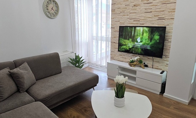 Tirana Apartamento | Cozy apartment in Tirana with 2 bedrooms