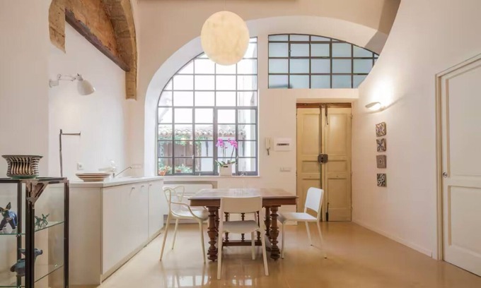 Historical Downtown Salerno Apartamento | Cozy apartment two minutes from Teatro Verdi and Villa Comunale