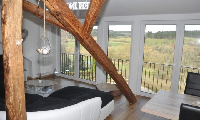 Borler Apartamento | Acogedor apartamento con una vista fantástica sobre el valle y los prados de caballos.