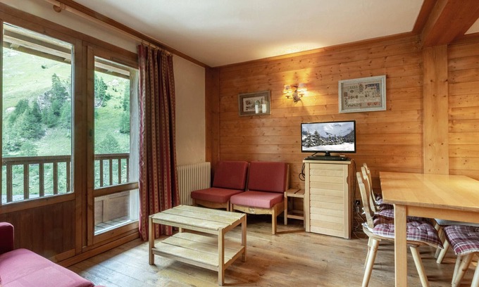 Val-d'Isere Apartamento | Apartamento acogedor con tonos cálidos y wifi en la residencia Roche des Fours