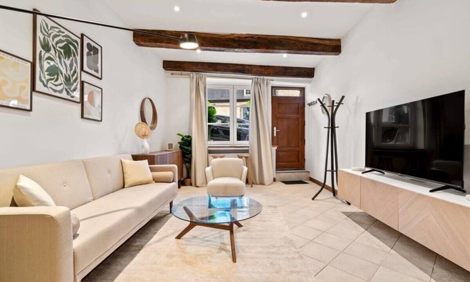 Ville Haute Apartamento | Cozy Apt w/ Smart TV, Elevator & Equipped Kitchen