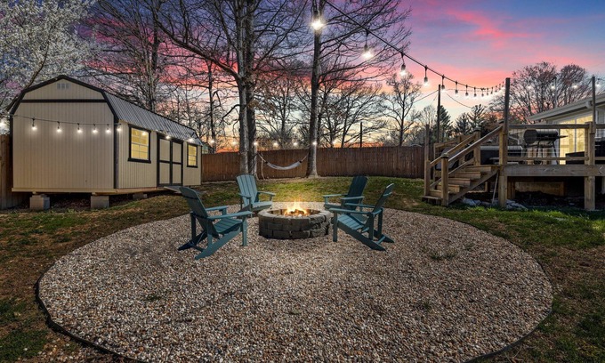 Oakley Casa | Cozy Asheville Home / Hot Tub / Fire Pit! Discount for week-long stays!