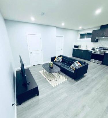 West Edmonton Casa | Cozy Basement Retreat