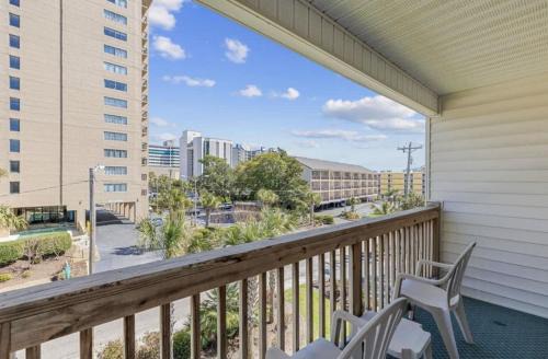 Myrtle Beach Casa | Cozy Beach Condo Pool Sm Dogs ok FREE Tickets D31