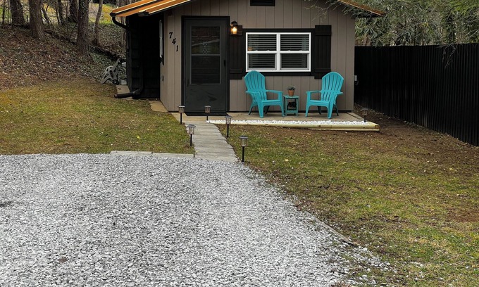 Gatlinburg - Pigeon Forge Cabina | BEARY NICE CABIN-COMPLETE REMODEL-CLOSE TO GATLINBURG, PIGEON FORGE, PARK, DWOOD