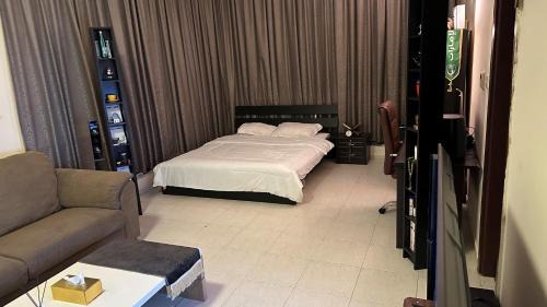 Abu Dhabi Apartamento | Cozy Budget Apt Near Embassies