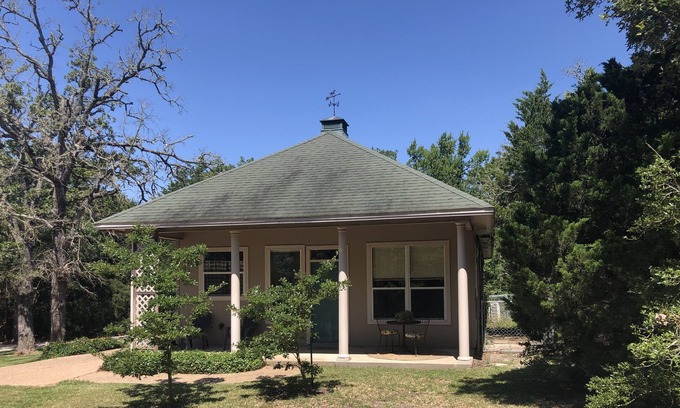 Wellborn Apartamento | Cozy Bungalow minutes from A & M