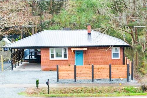 Durham Casa | Cozy Bungalow-near Duke, Hospital, Walk to food