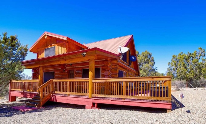 Williamson Cabina | *Cozy Cabin * Family Getaway *BBQ *Fireplace
