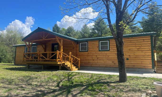 Comstock Cabina | Cozy Cabin in the Adirondacks!