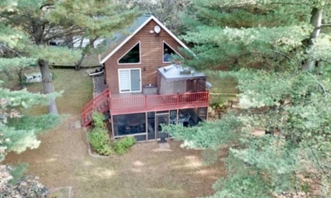Grantsburg Cabina | Cozy cabin in the woods on Big Trade Lake