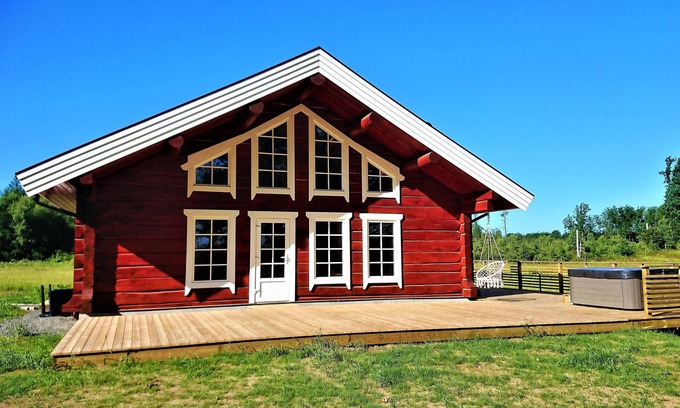 Perstorp Cabina | Cozy cabin in wonderful environment at lakeside