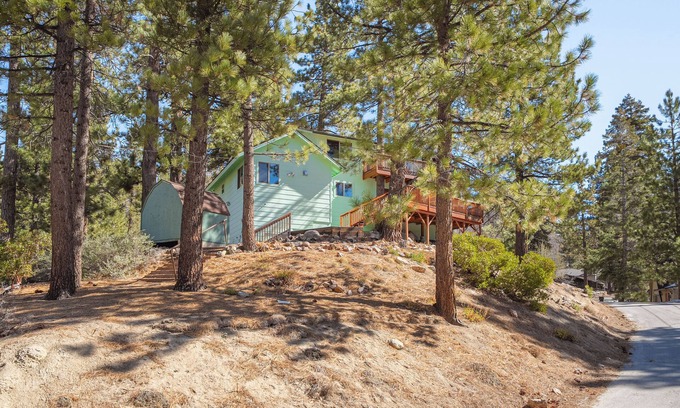 Fawnskin Cabina | Cozy Cabin, Perferct for Families & Nature Lovers