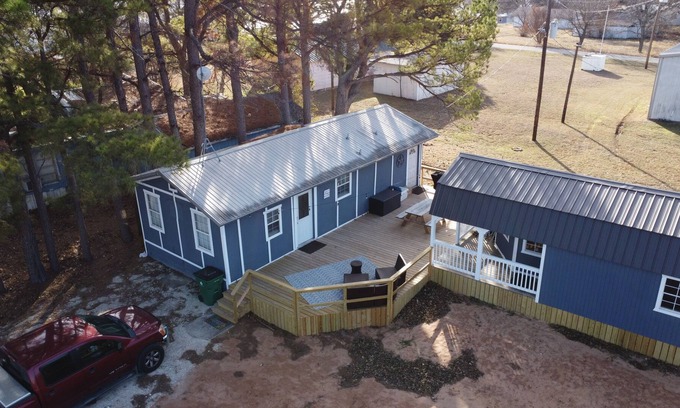 Nocona Cabina | Cozy Cabins close to the Lake