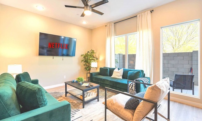 Orchards Estates Casa | Cozy Cactus I 5 Bed Suite w/ Pool I Stadium & Golf