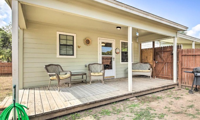 Canyon Lake Apartamento | Cozy Canyon Lake Cottage 1 Mi to Guadalupe River!
