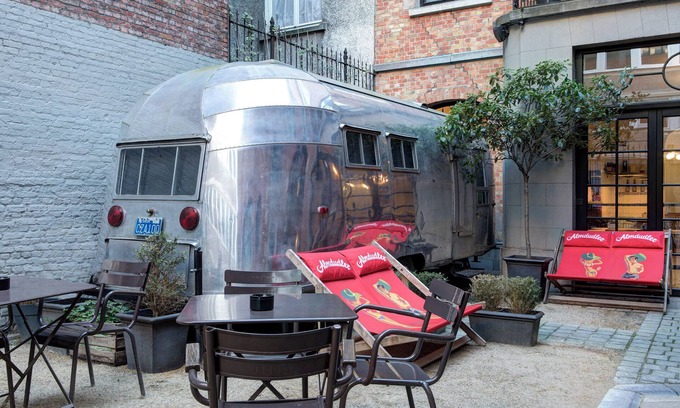 Sint-Gillis Casa | Cozy Caravan with WiFi in The Vintage Hotel Brussels