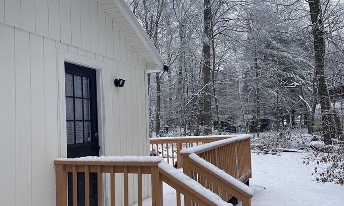 Tobyhanna Casa | Cozy Casita in Pocono Mountains.