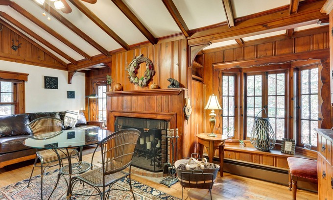 Smallwood Cabaña | Cozy Catskills Cottage: Creekside Deck & Fire Pit