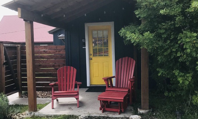 Philipsburg Casa | Cozy Downtown Philipsburg Studio Guest Cottage