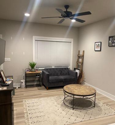 Ankeny Casa | Cozy & Central