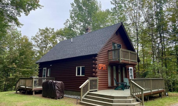 Thornton Chalet De Esquí | Cozy Chalet, 12 minutes to Waterville Valley!