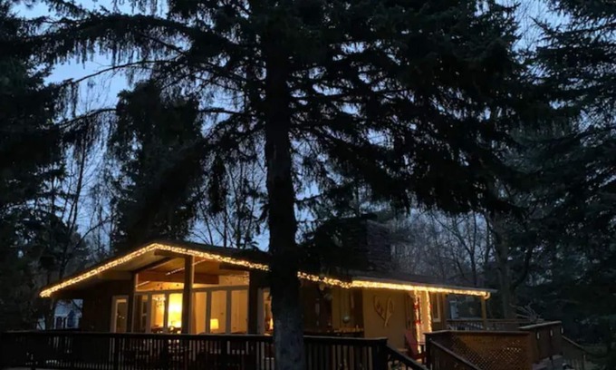 The Blue Mountains Chalet De Esquí | Cozy chalet w/heated pool, hot tub, sauna 3 min dr. to the Blue Mountain village