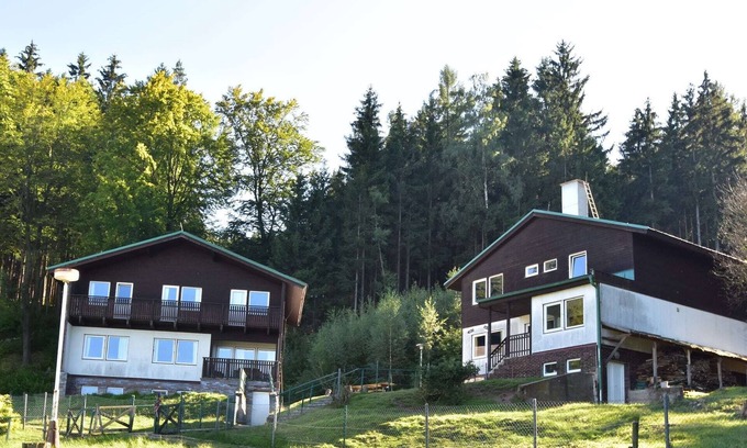 Dolni Brusnice Casa | Chalet acogedor en Bohemian Dolní Brusnice con piscina compartida