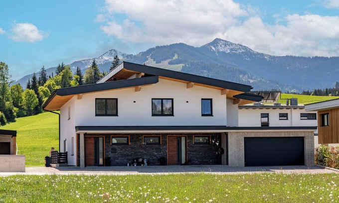 Hopfgarten im Brixental Apartamento | Cozy chalet invites you to feel good