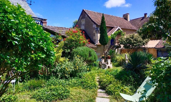 La Chapelle-aux-Choux Apartamento | Cozy Charming cottage in the Loir and Loire valleys*** French property