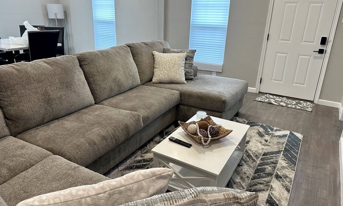 Oak Cliff Casa | Cozy, charming house. Just South of Bishop Arts and Winnetka Heights.