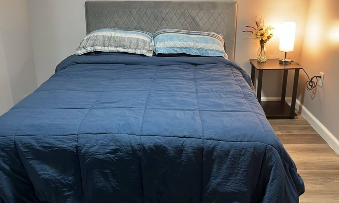 Newark Cama Y Desayuno | Cozy &Charming room E !