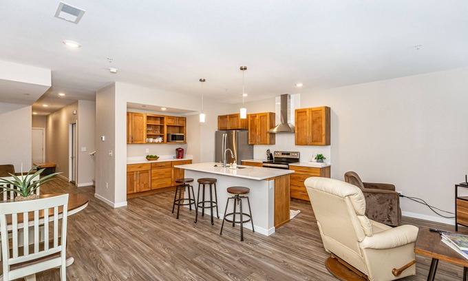 West Fargo Condominio | Cozy, Charming Vacation Oasis Near Downtown Fargo.