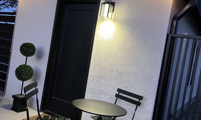 Highland Business Cabaña | Cozy & chic Albuquerque casita near Route 66 & Vibrant Nob Hill