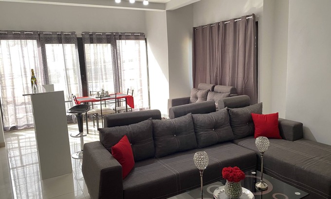 Ouakam Casa | Cozy City Center Condo