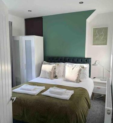 Splott Casa | Cozy City Townhouse - Free Parking