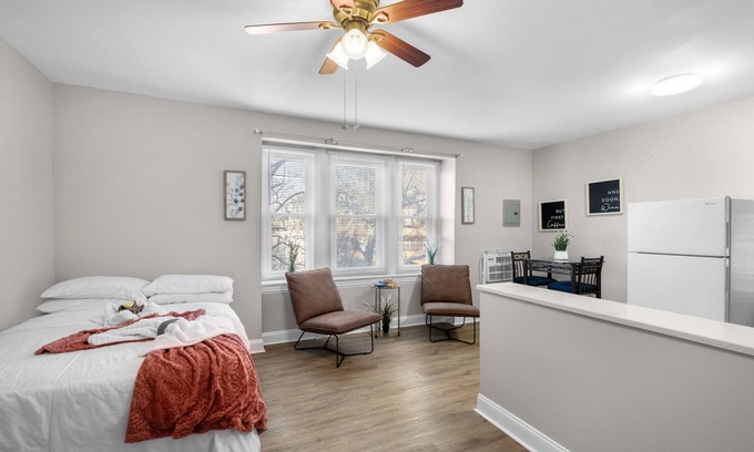 Spruce Hill Apartamento | Cozy City View Apartment