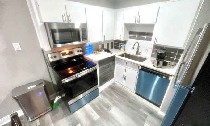 Como Casa | Cozy clean and convenient!!!