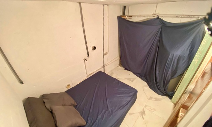 St. Petersburg - Clearwater Casa | Cozy Closet Room with AC, WiFi in fabulous St. Petersburg