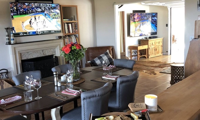 Eastside Casa | Cozy Comfortable Feel!