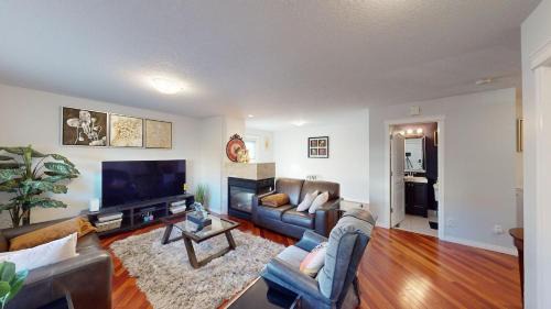 Cougar Ridge Casa | Cozy comfy and relaxing home at Cougaridge SW Calgary
