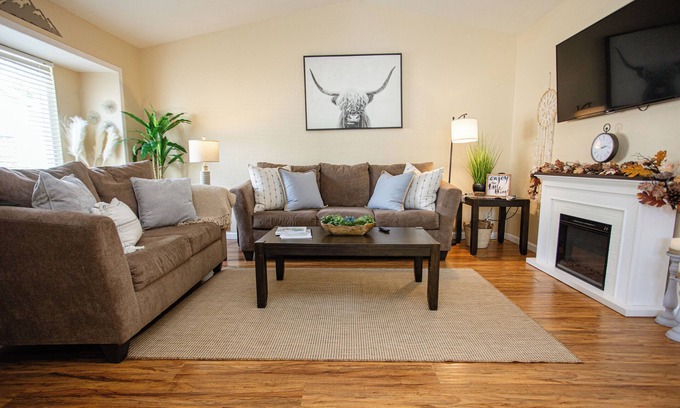 Three Rivers Casa | Cozy Condo minutes from the Sequoia National Park