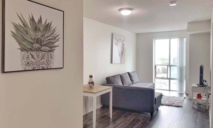 Newtonbrook Apartamento | Cozy condo w/Free Parking/Gym