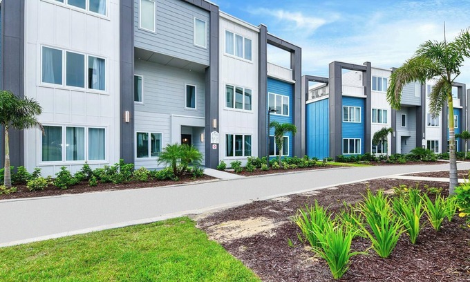 Reunion Hotel | Modern Condo with Large Outdoor Patio. Reunion Resort Water Park Access near Disney at Spectrum Resort Orlando by Rentyl – B9 #136
