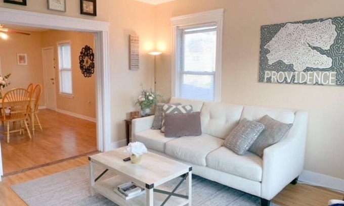 Pawtucket Apartamento | Cozy, Convenient 3 Bed Apartment near Providence!