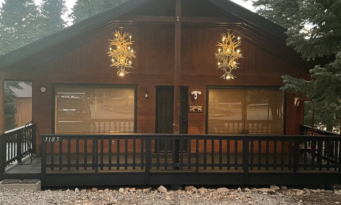 Duck Creek Village Cabina | Cozy Corner Cabin