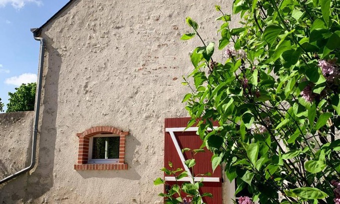 Saint-Claude-de-Diray Cabaña | Casa acogedora con terraza privada, aparcamiento y WiFi