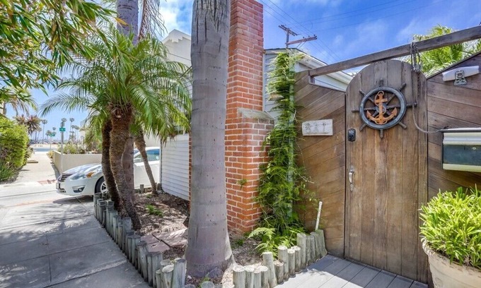 San Diego Cabaña | Casita acogedora. 3 habitaciones con patio privado.